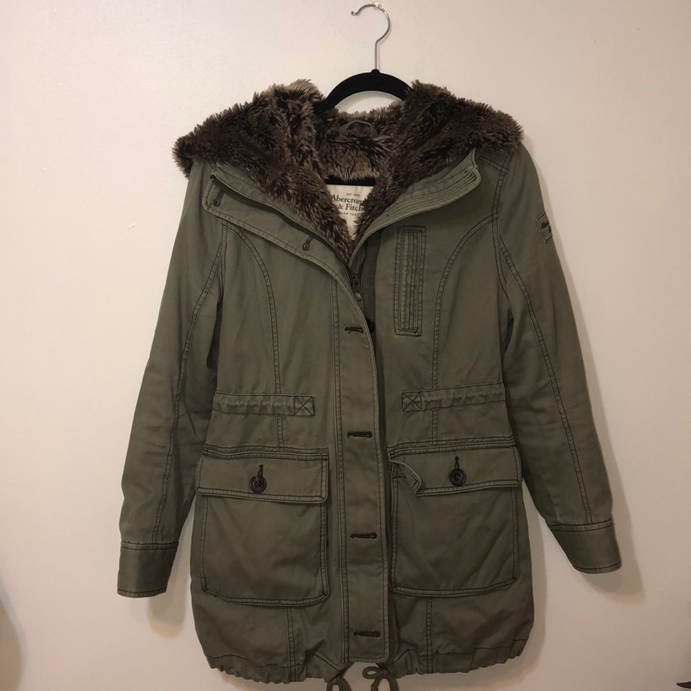Abercrombie & Fitch Sherpa-lined Parka